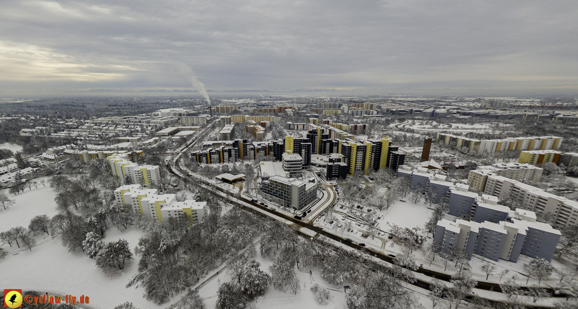 04.12.2021 - Karl-Marx-Ring und Marx-Zentrum in Neuperlach